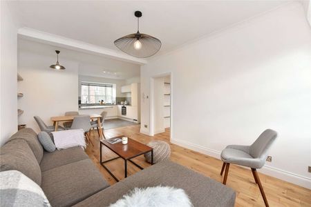 Recently refurbished two bedroom apartment set in a portered mansion block moments from the tube station - Photo 5