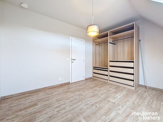 Rustig gelegen recent appartement met parking - Photo 1