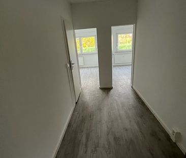 Für Ihre GROßARTIGE Familie , 6 Zimmer Wohnung möchte bewohnt werden - Photo 4