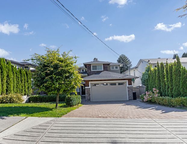 2 Bedroom, 1 Bathroom Basement Suite in Prime Upper Lonsdale Neighbourhood - Utilities Included | 481 West Windsor Road, North Vancouver - Photo 1