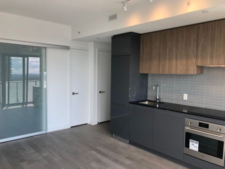 For Lease - 161 Roehampton Avenue Unit# 4002, Toronto, Ontario - Photo 3