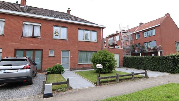 Ruime woning met Garage en Tuin te huur in Sint-Kruis Brugge - Photo 1