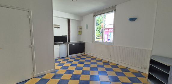 Location Appartement 1 pièce 20m² TOURS 37000 - Photo 2