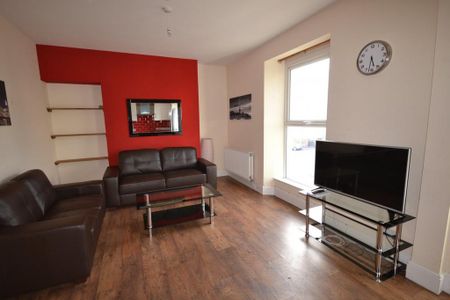 6 bedroom house to rent - Photo 2