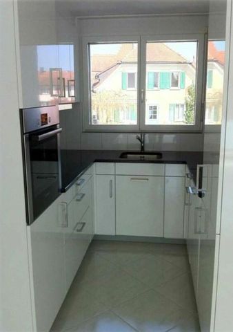 Moderne 3.5-Zimmerwohnung an sehr zentraler und schöner Lage - Photo 5