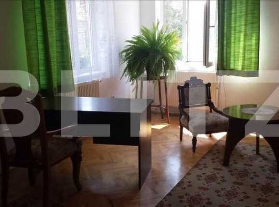 De inchiriat 4 camere, 100 mp, 2 garaje, 1 loc de parcare, zona strazii Suceava! - Photo 1