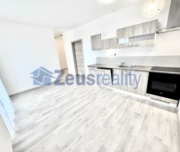 Pronájem bytu 1+1 39 m² - Fotografie 2