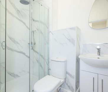 1 bedroom house of multiple occupation to rent - Photo 6