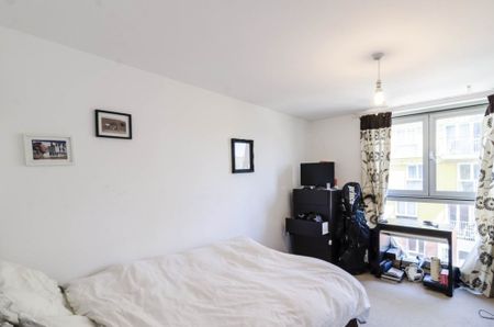 3 bedroom apartment to rent - Photo 4