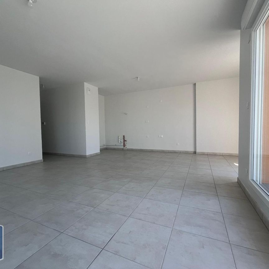 Location Appartement 5 pièces 100m² MIONNAY 01390 - Photo 1