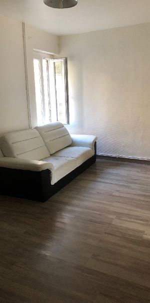 Location Appartement 2 pièces 45m² DREUX 28100 - Photo 1