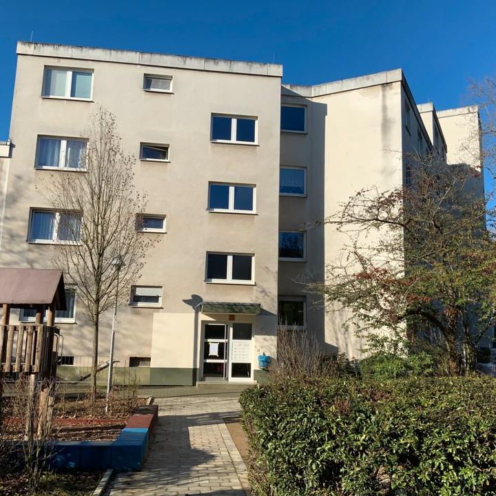 Schöne 3-Zimmer-Wohnung mit Balkon, ab sofort bezugsfrei! - Photo 1