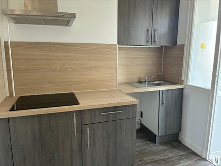 Location Appartement 3 pièces 71m² LE PETIT QUEVILLY 76140 - Photo 4