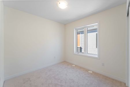 For Lease - 12 Feather Road, Welland, Ontario - Photo 5