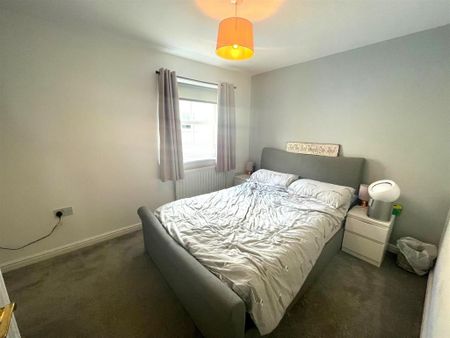 2 bedroom terraced house to rent - Photo 2