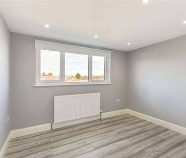 Substantial and versatile eight bedroom detached family home finish... - Photo 6