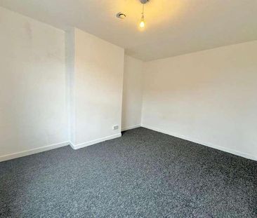 Hardy Terrace, Leeds, LS11 - Photo 4