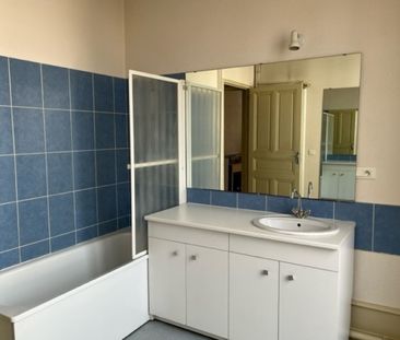 APPARTEMENT T2 A LOUER A ROANNE - CENTRE VILLE - Photo 4