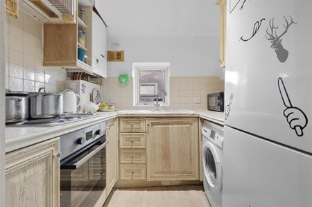 1 bedroom flat to rent - Photo 2