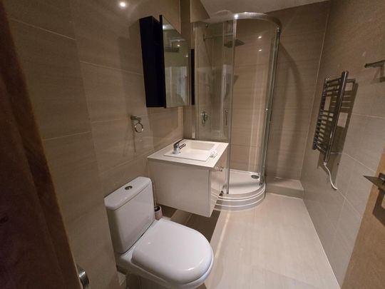 Cornwall Road, Tottenham N15, London - Photo 1