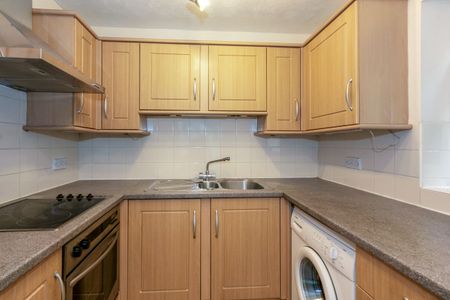 1 bedroom apartment to rent St. Winifreds Road, Bournemouth, BH2 - Photo 3