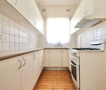 1286 Canterbury Road - Photo 4