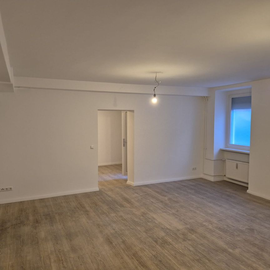 Groß und saniert – Wohnungsschnitt für Kreative! - Photo 1