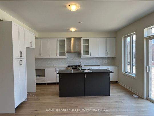 For Lease - 2144 Coppermine Street, Oshawa, Ontario - Photo 1