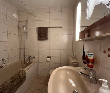 Spacieux 2.5 pièces en cours de rénovation partielle - Photo 2