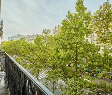 Location appartement, Paris 15ème (75015), 5 pièces, 115.35 m², ref 85143290 - Photo 1