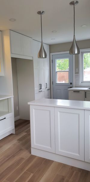 Ahuntsic, 5 1/2 Rénové, Secteur Idéal! - Photo 1