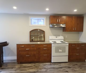 For Lease - 32 Dennis Drive, Ajax, Ontario - Photo 3