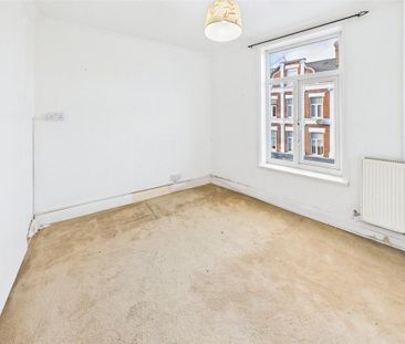 3 bedroom apartment to rent - Photo 6