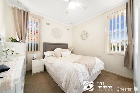 Spacious Family Home - Photo 2