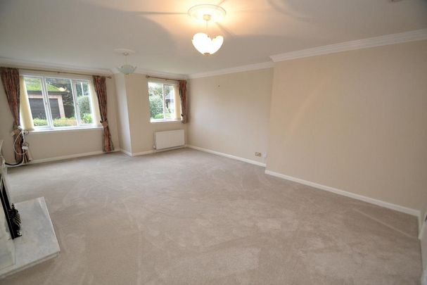 3 bedroom flat to rent - Photo 1
