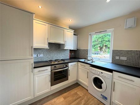 2 bedroom terraced house to rent - Photo 3