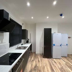 Shared house in L6, bills included 2A - Photo 2