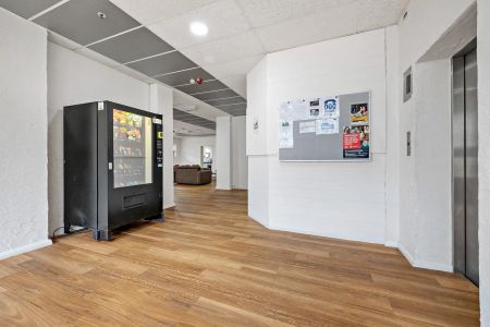 Versatile Building for Lease – Prime Kent Town Location - Photo 4