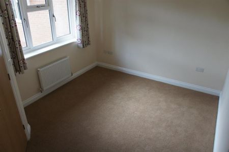 3 bedroom House To Let - Photo 4