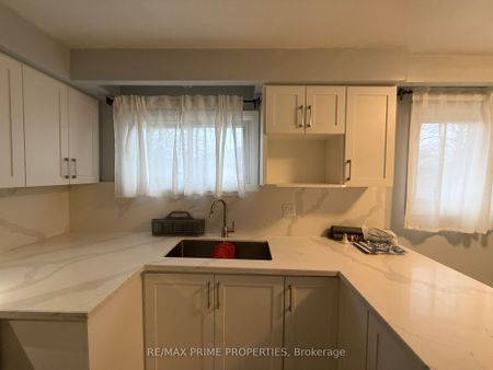 For Lease - 3563 Laddie Crescent Unit# Upper, Mississauga, Ontario - Photo 5