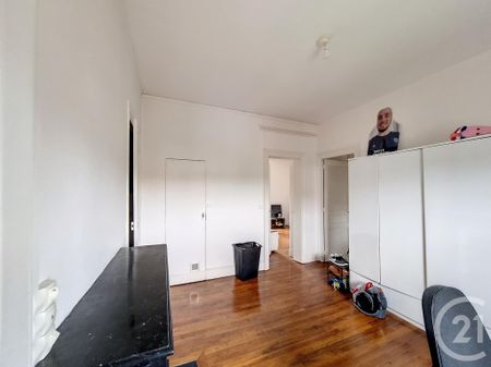 Location Appartement 2 pièces 49m² LA CHAPELLE ST LUC 10600 - Photo 5