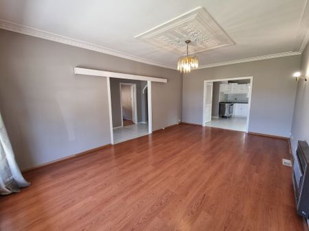 A Fresh New Look! - Photo 2