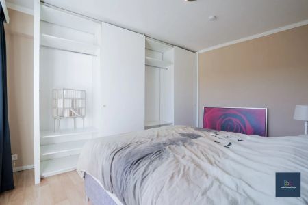 Stijlvol 1 slaapkamer appartement met 2 terrassen, kelder en garagebox - Foto 5