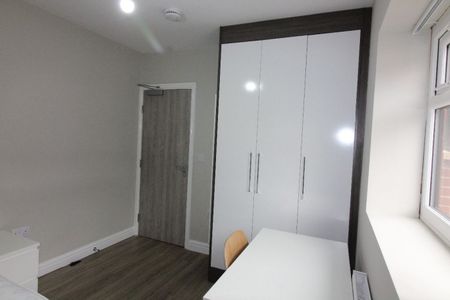 Flat 2 Eldon Street, Preston - Photo 4