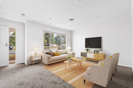 Spacious 4-Bedroom Family Home in a Prime Location... - Photo 2