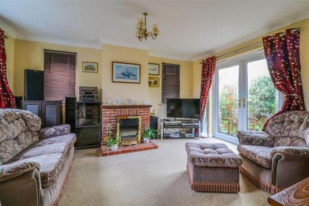 3 bedroom house to rent - Photo 2