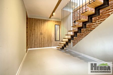 *** ŚCISŁE CENTRUM *** 2 pokojowy apartament w wyjątkowej kamienicy - Photo 2