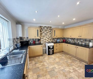 4 bedroom terraced house to rent - Photo 6