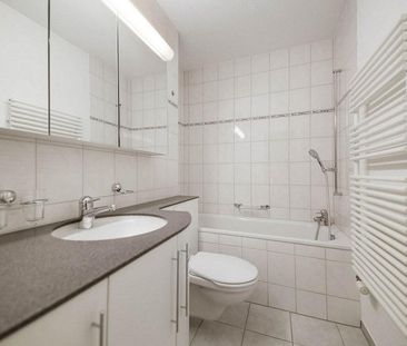 Sonnige 4.5 Zimmerwohnung - komfortabel und gut gelegen - Photo 4