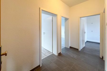 Helle, frisch renovierte 2-Zimmer-Wohnung mit Wintergarten in zentraler Lage von Witten-Mitte – ideal für Singles oder Paare! - Photo 3